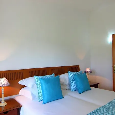 Vale Do Lobo Villa Sleeps 8 Pool Wifi 빌라 알만실