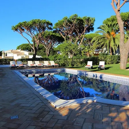 Vale Do Lobo Villa Sleeps 8 Pool Wifi *